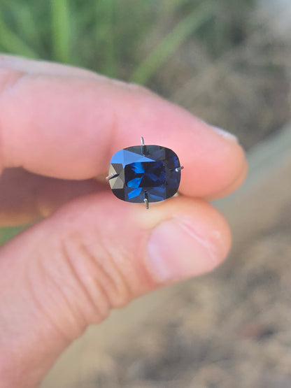 Oval Cut Blue Ocean Sapphire 5.5ct