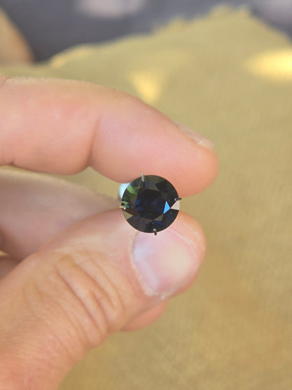 Round Cut Midnight Blue Sapphire 4.45ct