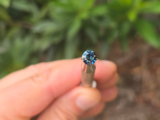 Round Blue Sapphire 1.02ct