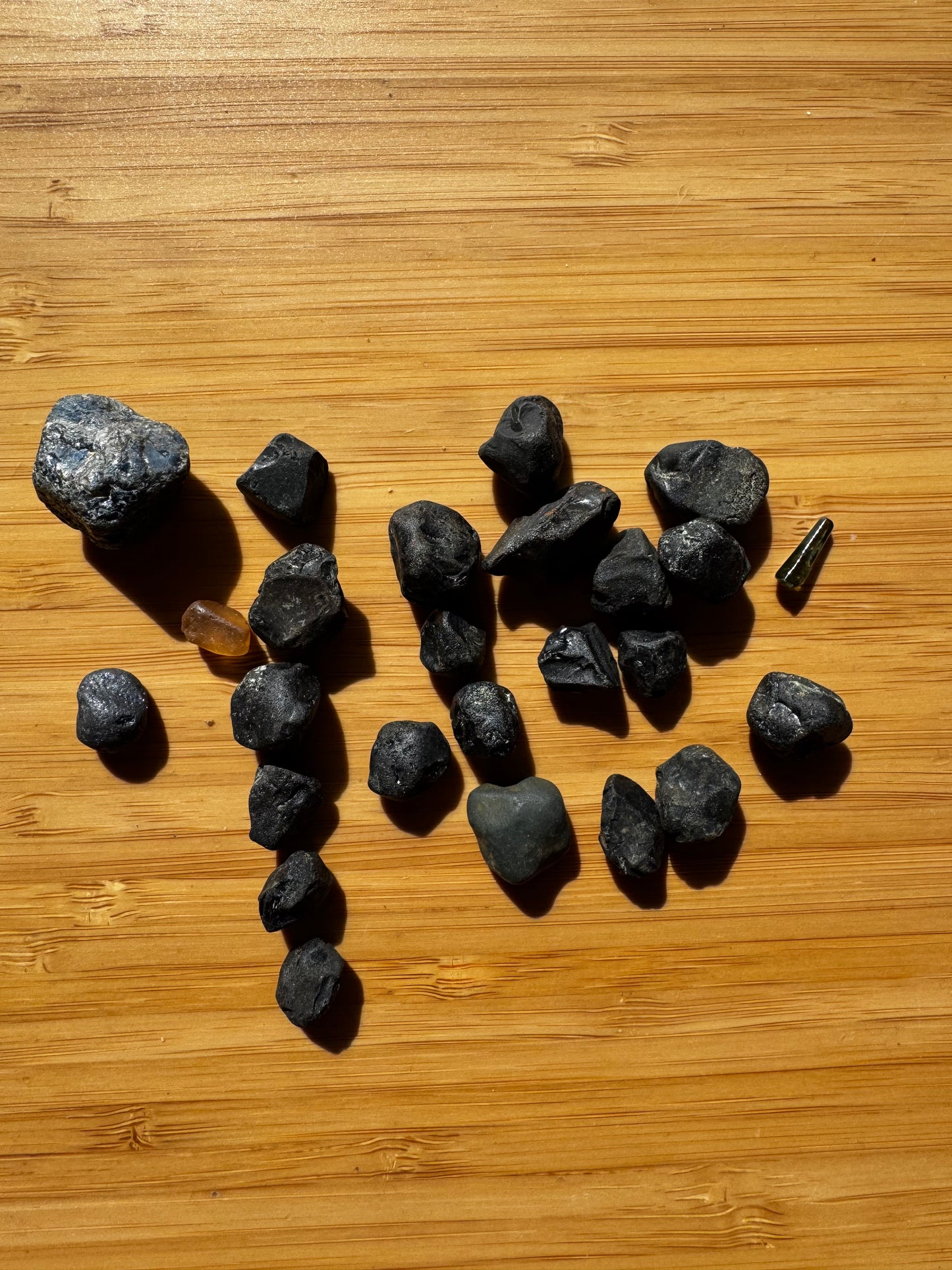 292.65ct Specimens (pending US customer)
