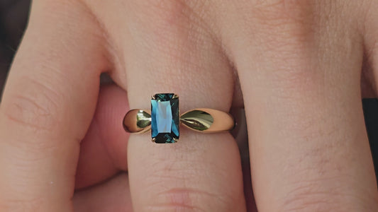 14ct Gold 1.42ct Australian Teal Sapphire