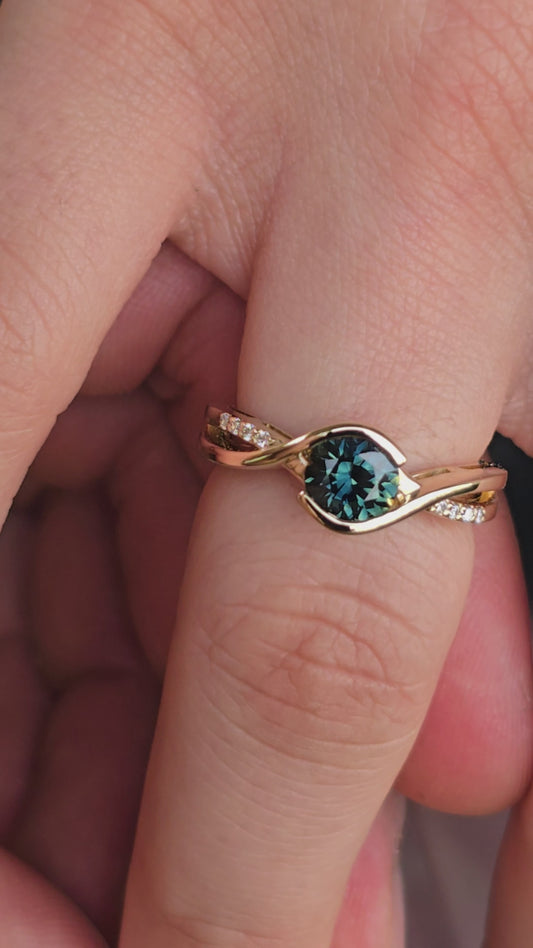 14ct Gold ring 1.14ct Round Parti Sapphire