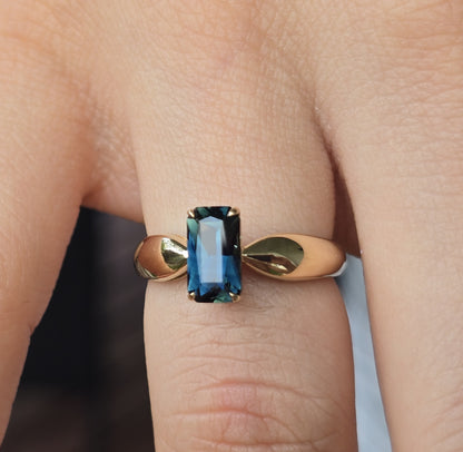 14ct Gold 1.42ct Australin Teal Sapphire